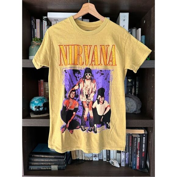 🐿️ NWOT Nirvana Yellow Mineral Wash Graphic Short Sleeve Tee Unisex Small - Picture 1 of 6